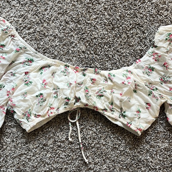 Miss Lola crop top - Picture 6 of 6